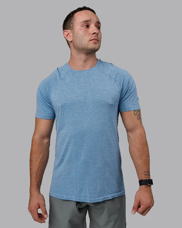 Men's short-sleeve tropical retro-cool-rugged-downtime shirt-AeroFLX+ Seamless Tee - Elemental Blue/Ice Blue