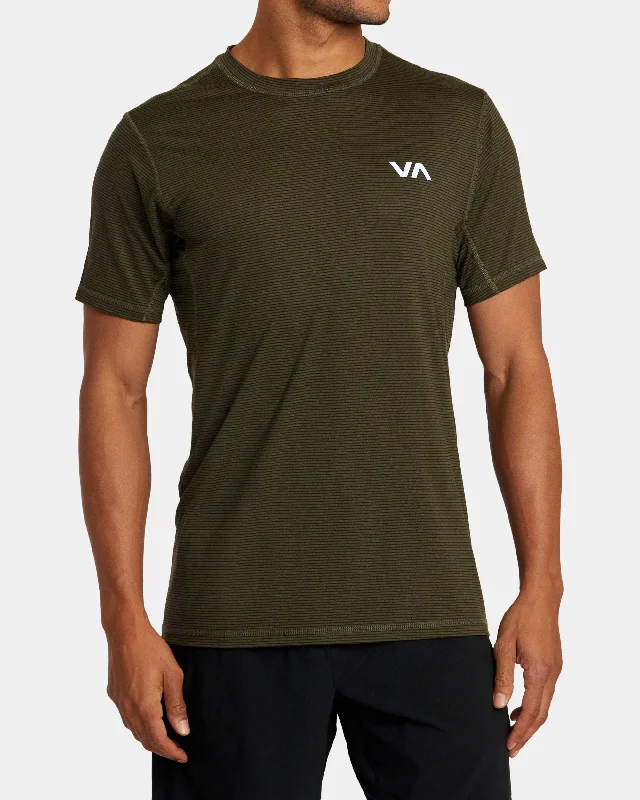 Men's short-sleeve warm stylish-sharp-gray tee-Sport Vent Stripe Technical Short Sleeve Top - Olive Stripe