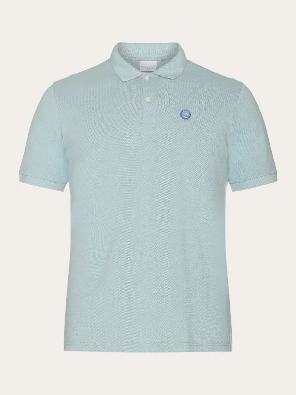 Men's short-sleeve stylish sleek-neutral-casual-light-lavender shirt-Basic badge polo - Gray Mist