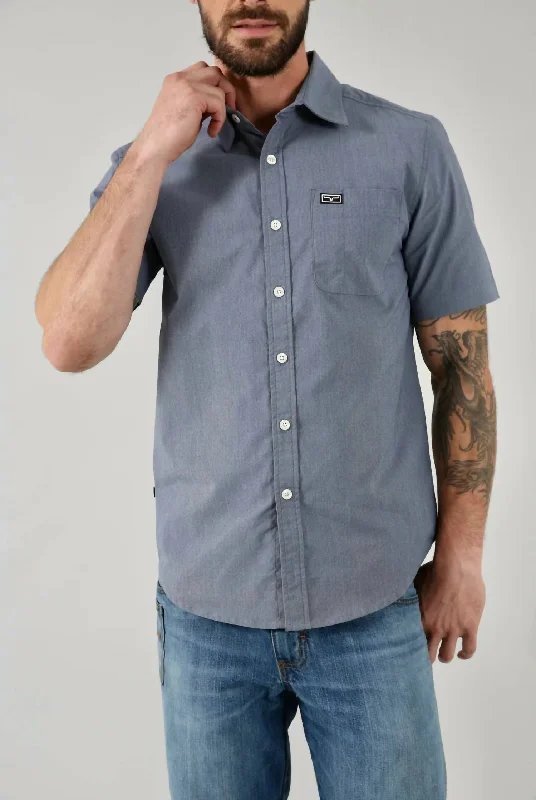 Linville Short Sleeve Button Down In Navy